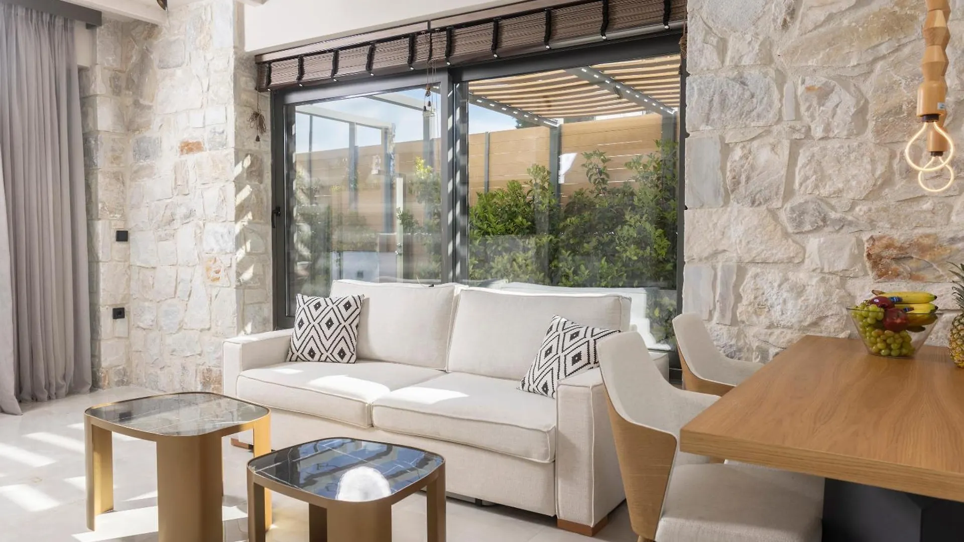 Villa Elios - 100M To Beach, Private Pool Hanioti