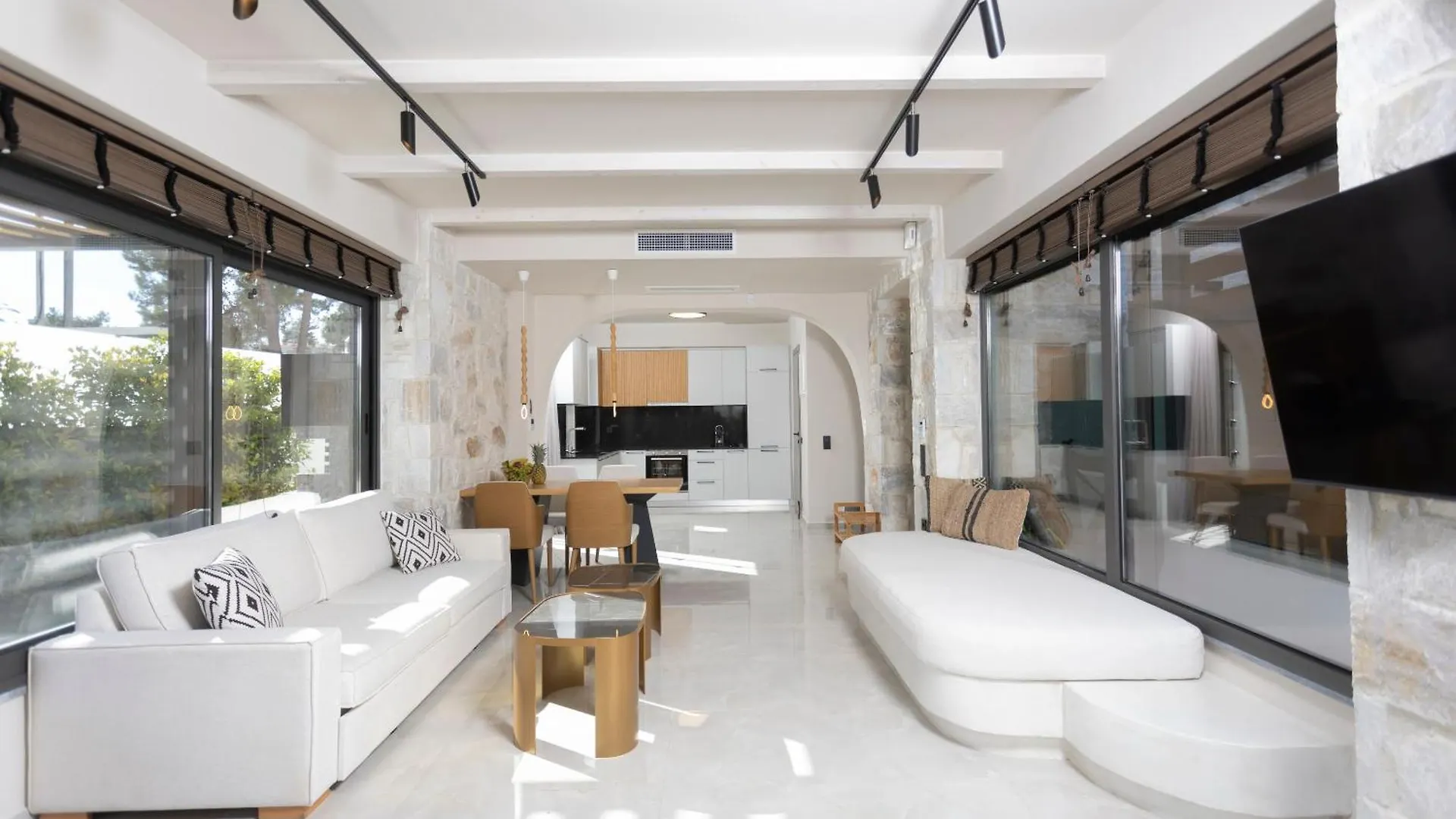 Villa Elios - 100M To Beach, Private Pool Hanioti